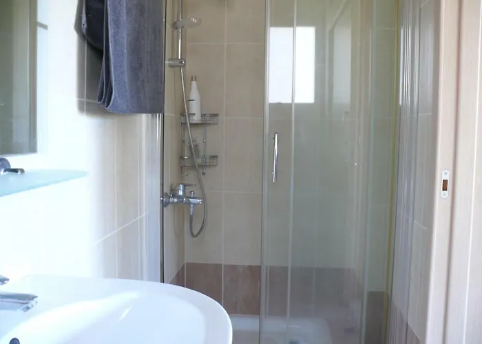 Happy Trails Panoramic * Pomos