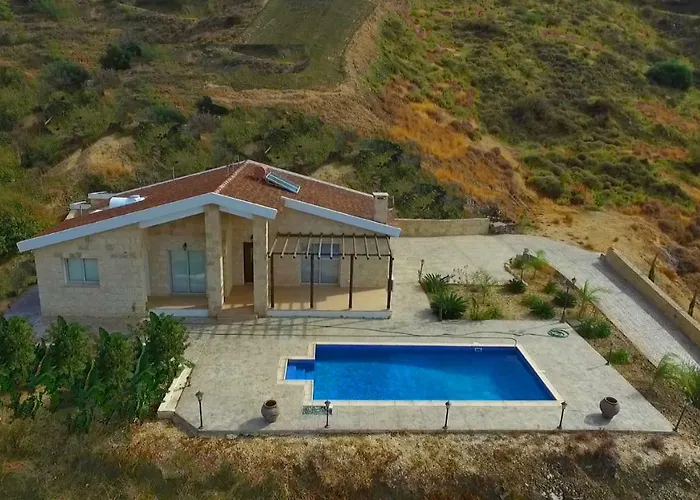 Villa Happy Trails Panoramic Pomos